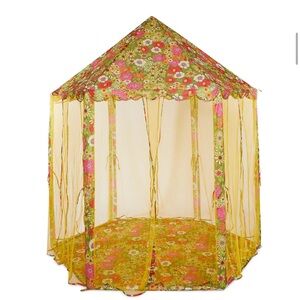 Brand new - modern love tent